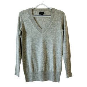 J Crew Women’s Italian Cashmere Gray Sweater Pullover Size XS Soft Comfy Preppy